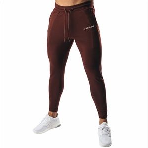Alphalete Essential Fitted Jogger